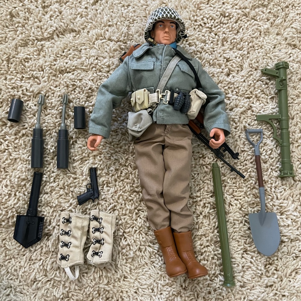 hasbro 2001 World War II American ranger